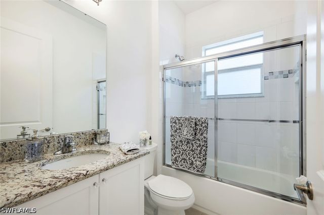 28604 Moraga LN, Bonita Springs, FL 34135