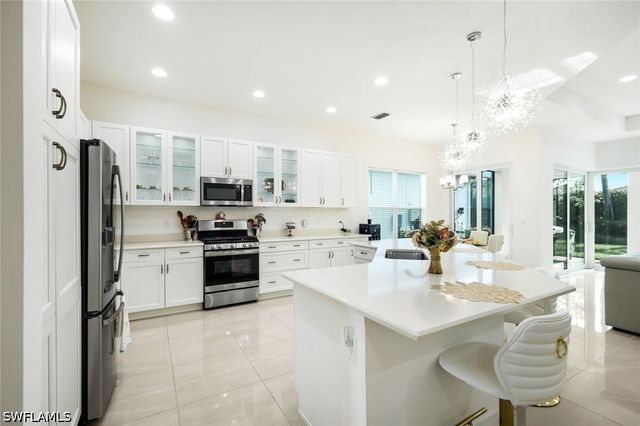 28604 Moraga LN, Bonita Springs, FL 34135