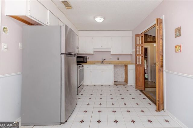 104 Oxford Lane, Warner Robins, GA 31088