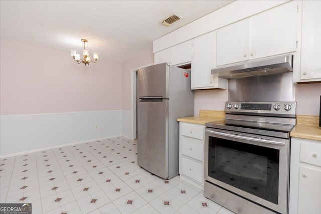 104 Oxford Lane, Warner Robins, GA 31088