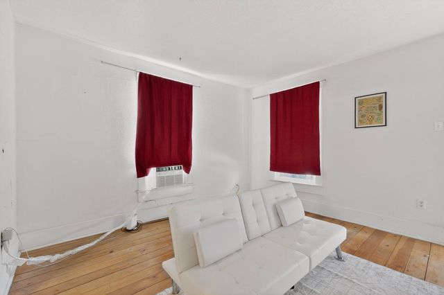 1204 Edith Boulevard SE, Albuquerque, NM 87102