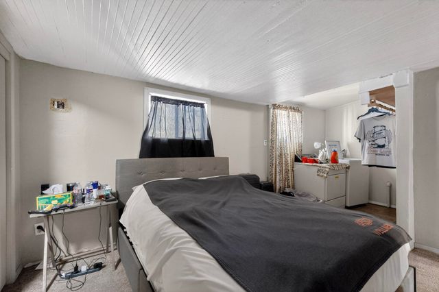 1204 Edith Boulevard SE, Albuquerque, NM 87102