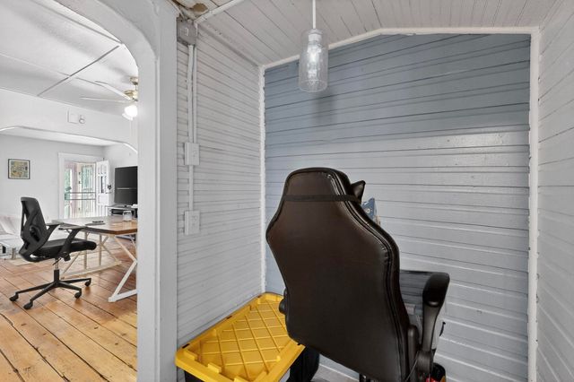 1204 Edith Boulevard SE, Albuquerque, NM 87102