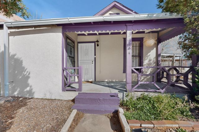 1204 Edith Boulevard SE, Albuquerque, NM 87102