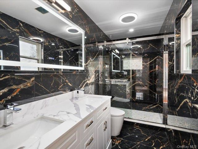 1247 Ixworth Road, Valley Stream, NY 11580