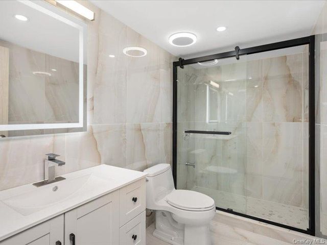 1247 Ixworth Road, Valley Stream, NY 11580