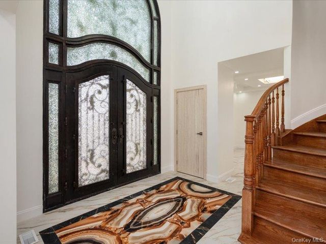 1247 Ixworth Road, Valley Stream, NY 11580