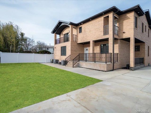 1247 Ixworth Road, Valley Stream, NY 11580