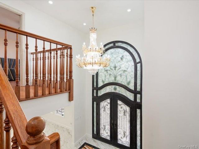 1247 Ixworth Road, Valley Stream, NY 11580