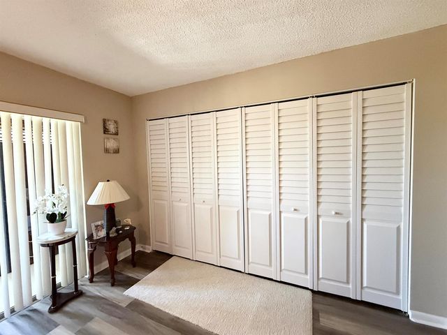 228 Canterbury J, West Palm Beach, FL 33417
