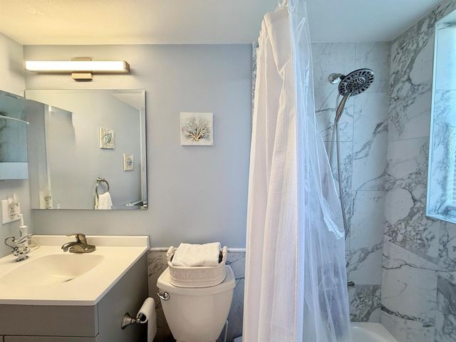 228 Canterbury J, West Palm Beach, FL 33417