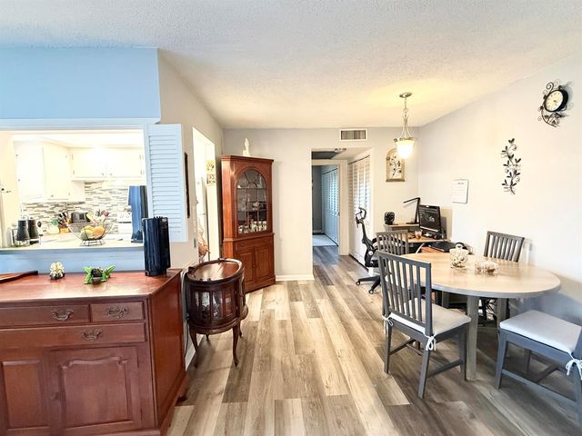 228 Canterbury J, West Palm Beach, FL 33417