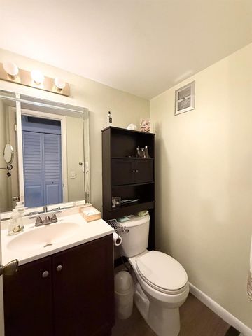 228 Canterbury J, West Palm Beach, FL 33417