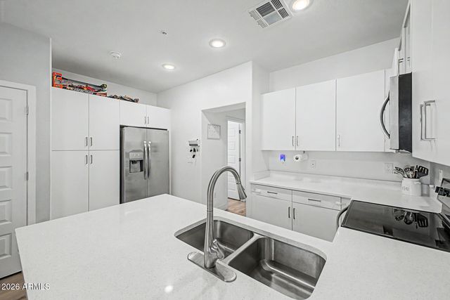 2344 E HIDALGO Avenue, Phoenix, AZ 85040