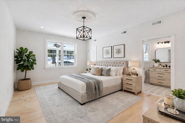 4979 PAPA BLVD, Edgemont, PA 19028