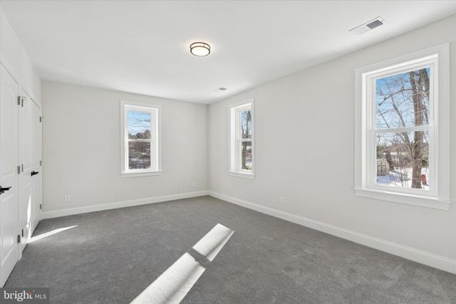 4979 PAPA BLVD, Edgemont, PA 19028