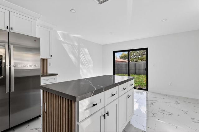 4311 NW 32nd Ave, Miami, FL 33142