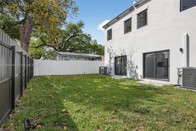 4311 NW 32nd Ave, Miami, FL 33142