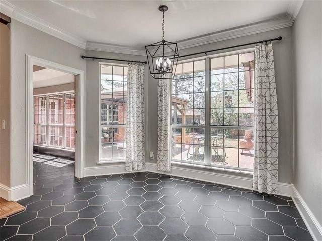 2908 Overland Way, Edmond, OK 73012