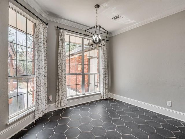 2908 Overland Way, Edmond, OK 73012