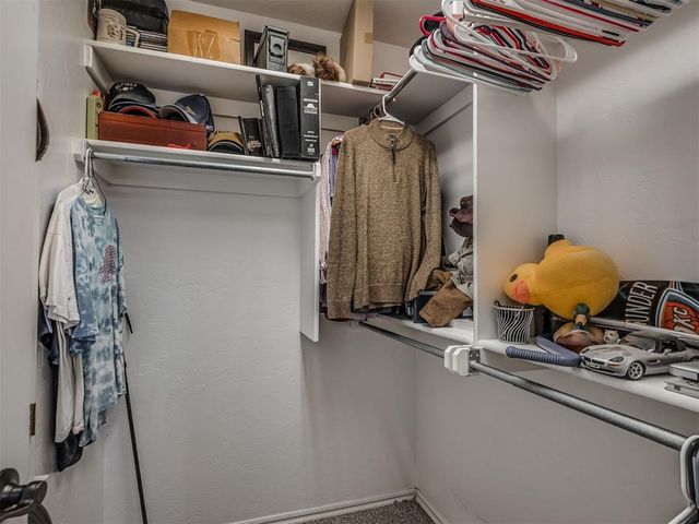 2908 Overland Way, Edmond, OK 73012