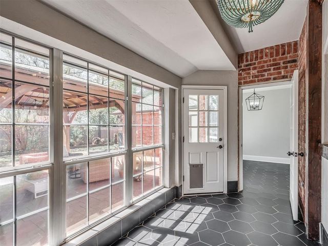 2908 Overland Way, Edmond, OK 73012