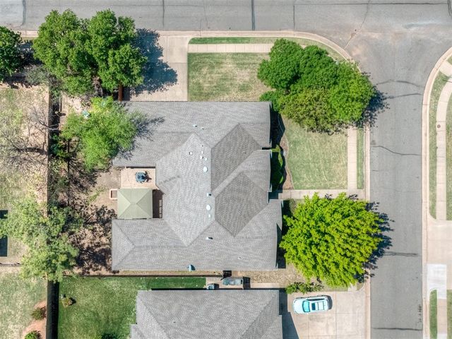 2908 Overland Way, Edmond, OK 73012
