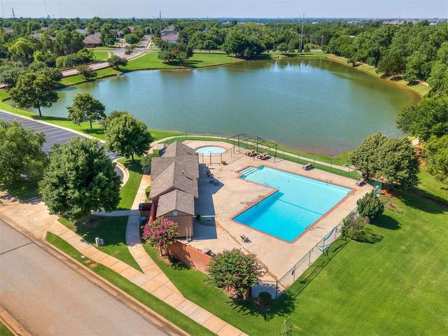 2908 Overland Way, Edmond, OK 73012