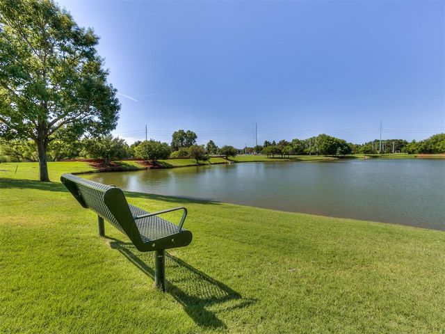 2908 Overland Way, Edmond, OK 73012