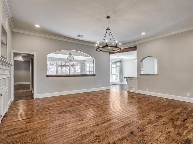 2908 Overland Way, Edmond, OK 73012