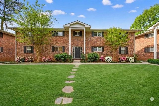 315 Hilderbrand Drive B4, Sandy Springs, GA 30328