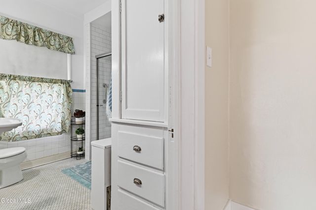 775 Central Parkway, Schenectady, NY 12309