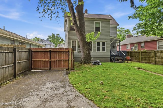 775 Central Parkway, Schenectady, NY 12309