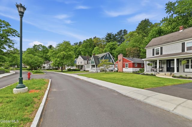 775 Central Parkway, Schenectady, NY 12309
