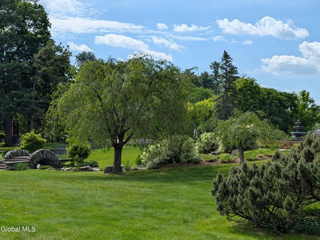 775 Central Parkway, Schenectady, NY 12309
