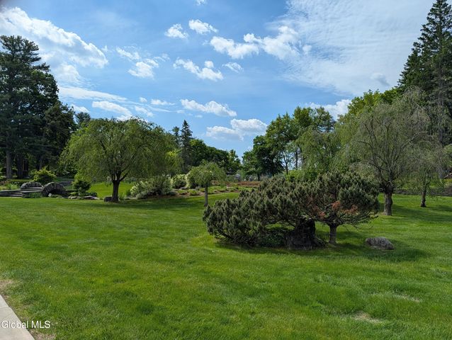 775 Central Parkway, Schenectady, NY 12309