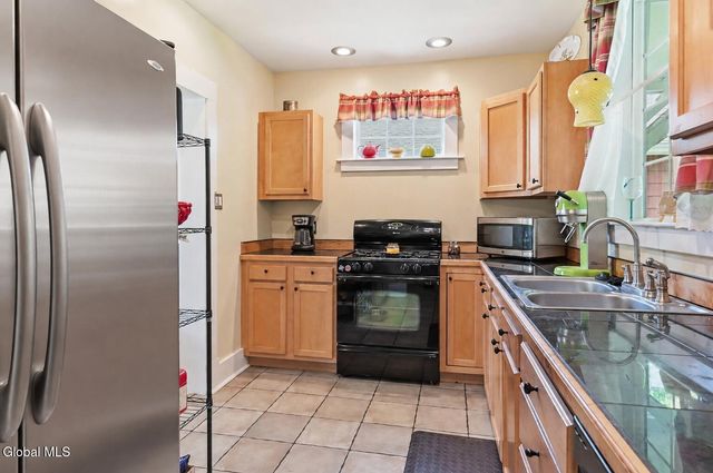 775 Central Parkway, Schenectady, NY 12309