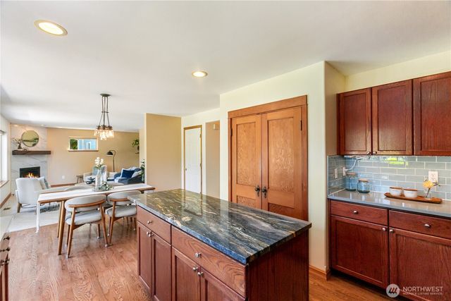 16104 Bay Ridge Drive NW, Poulsbo, WA 98370