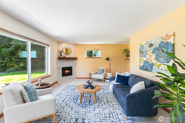 16104 Bay Ridge Drive NW, Poulsbo, WA 98370