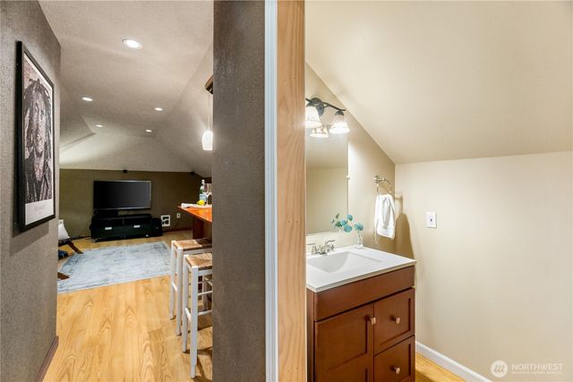 16104 Bay Ridge Drive NW, Poulsbo, WA 98370