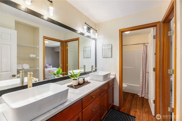 16104 Bay Ridge Drive NW, Poulsbo, WA 98370