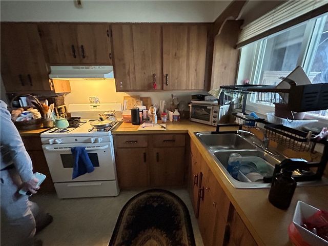 340 Taylor St, Bloomfield, PA 15224