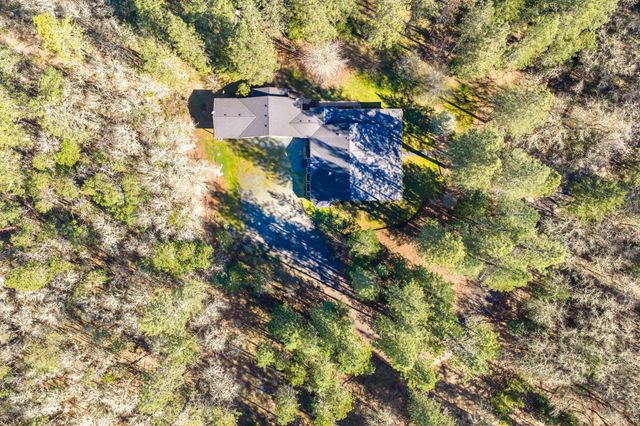 150 Ridgefield Road, Grants Pass, OR 97527