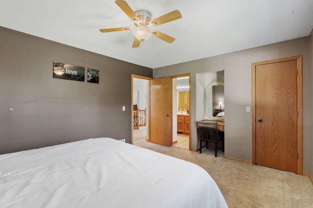 20648 Monroe Street NE, Cedar, MN 55011