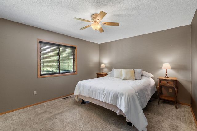 20648 Monroe Street NE, Cedar, MN 55011