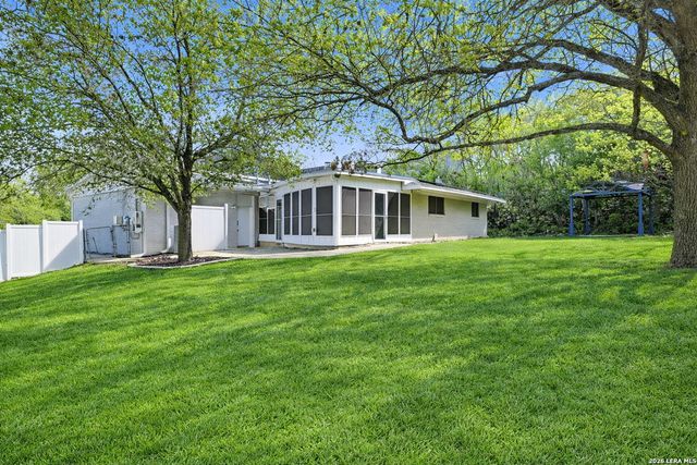 3202 Bent Bow, San Antonio, TX 78209