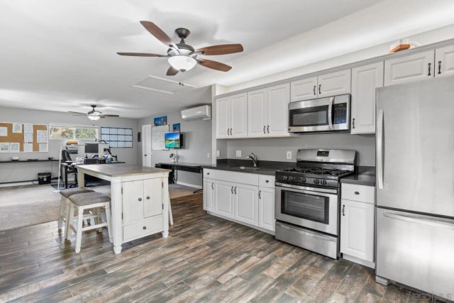 2422 Gird Road, Fallbrook, CA 92028