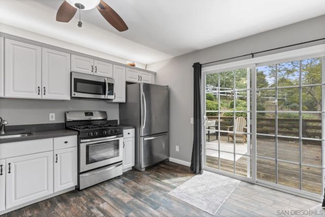 2422 Gird Road, Fallbrook, CA 92028