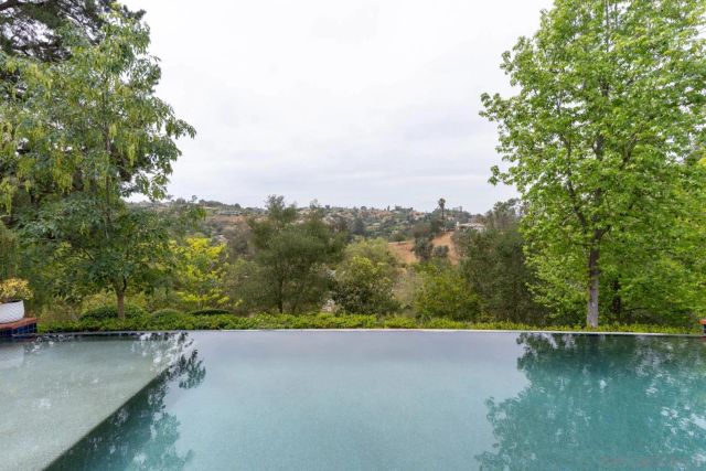 2422 Gird Road, Fallbrook, CA 92028