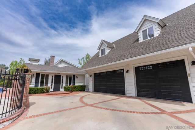 2422 Gird Road, Fallbrook, CA 92028